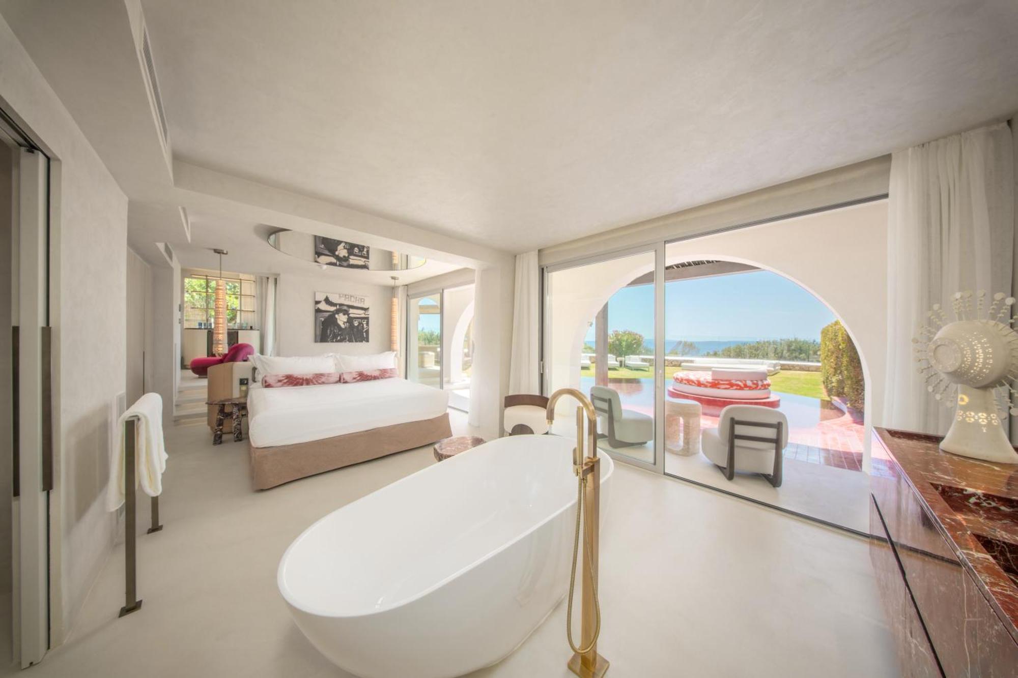 Destino Five Ibiza - 5-Star Grand Luxe Resort (Adults Only) Playa De Talamanca