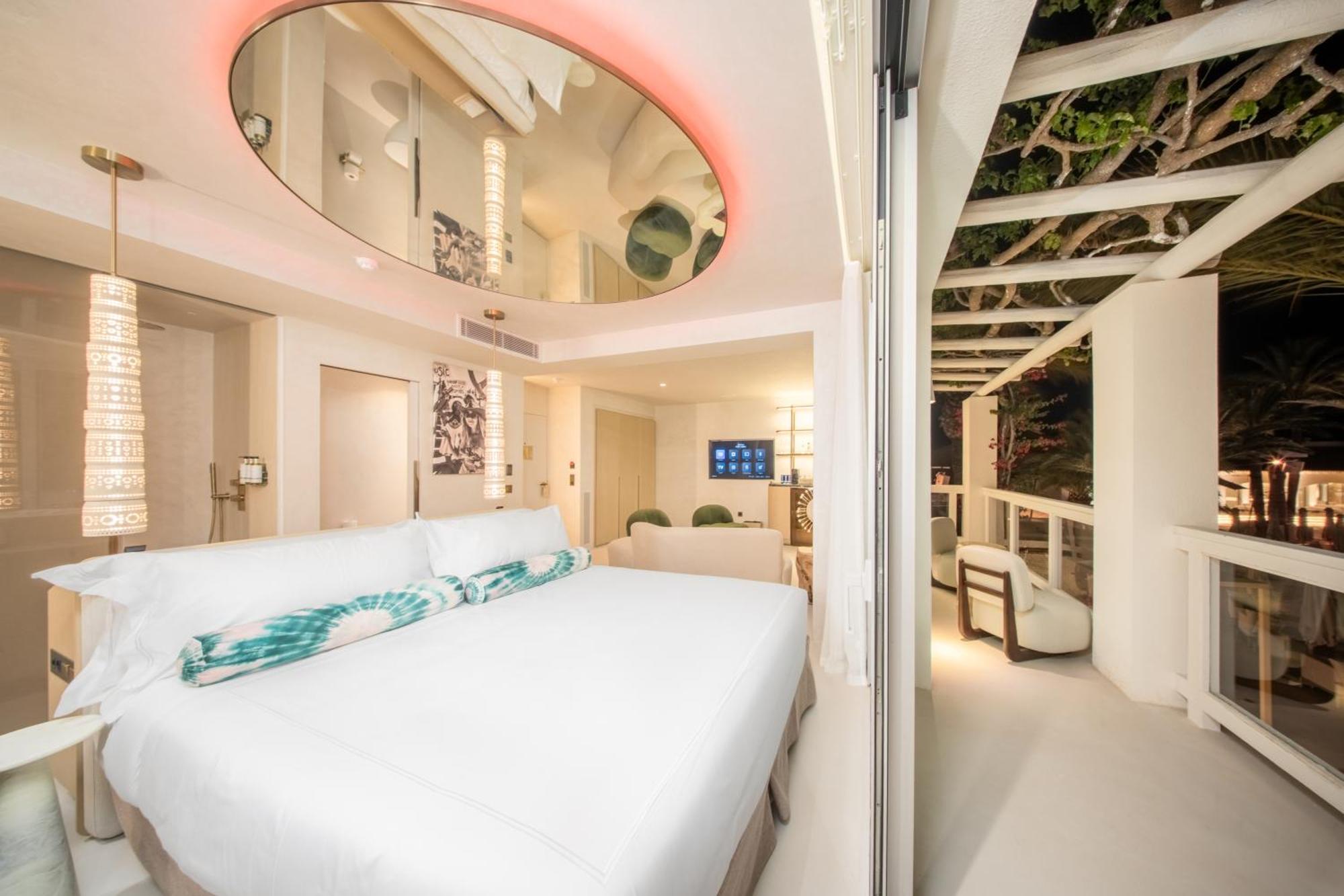 Destino Five Ibiza - 5-star Grand Luxe (adults Only) Playa De Talamanca