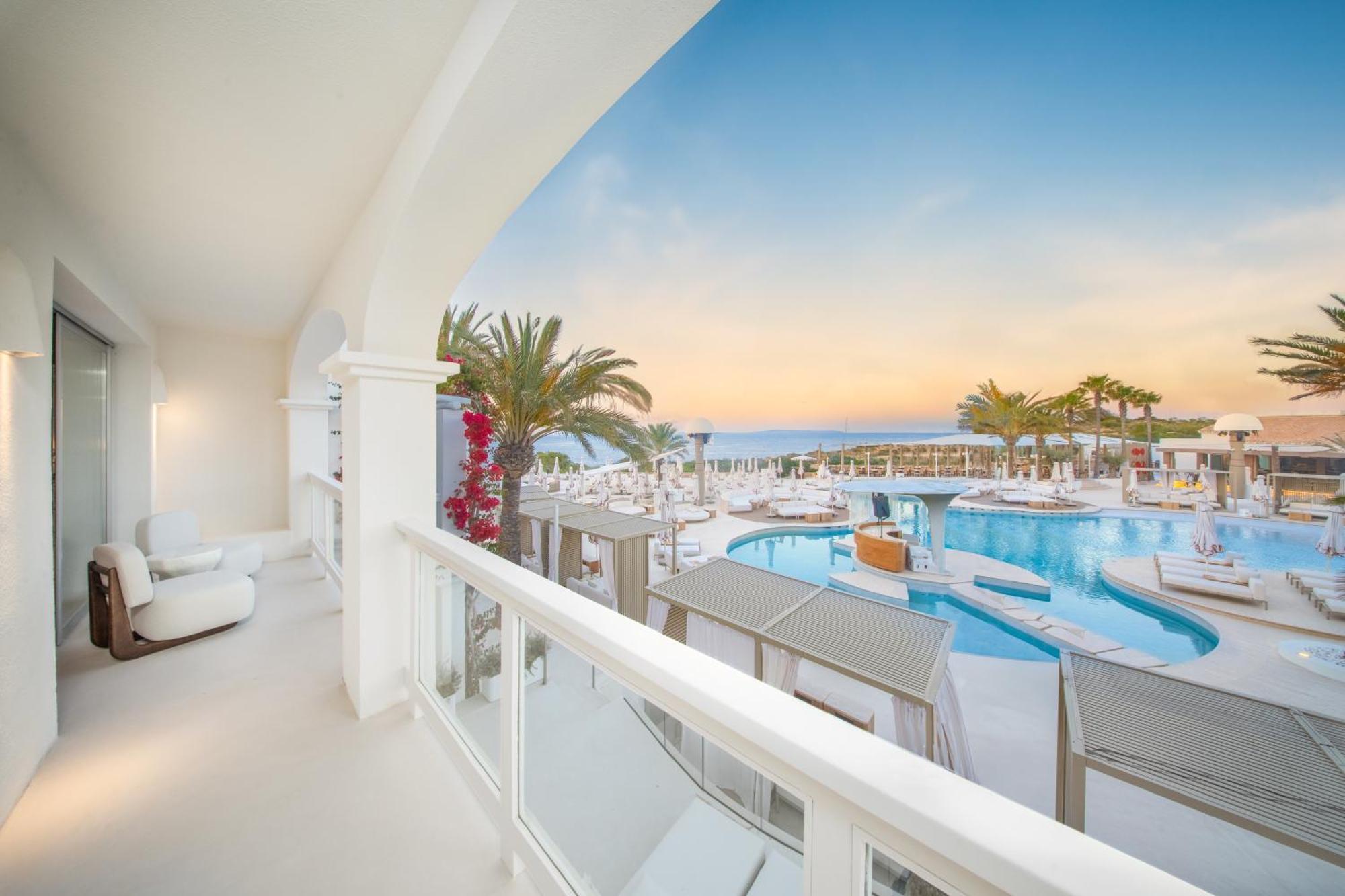 Destino Five Ibiza - 5-star Grand Luxe (adults Only) 5*
